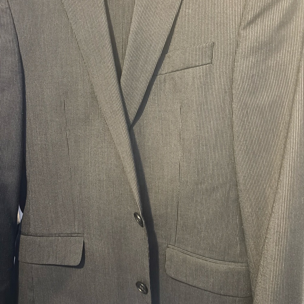 Kenneth Cole Dark Gray Men's Suit Jacket and Pants - Picture 4 of 7